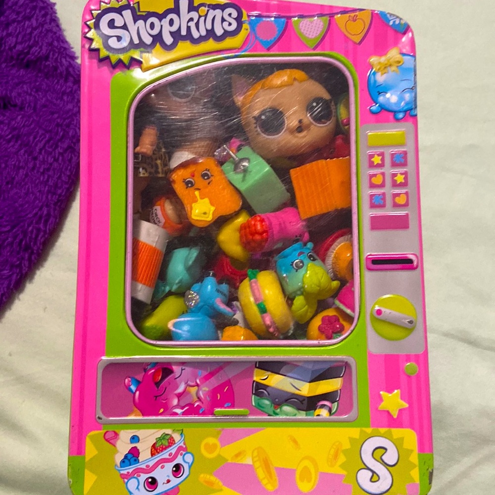 Shopkins + LOL doll and LOL doll pet and some other stuff